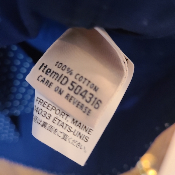 L.L. Bean Wrinkle Free Navy Hearts Button Down Shirt in size XL Petite - Picture 3 of 6